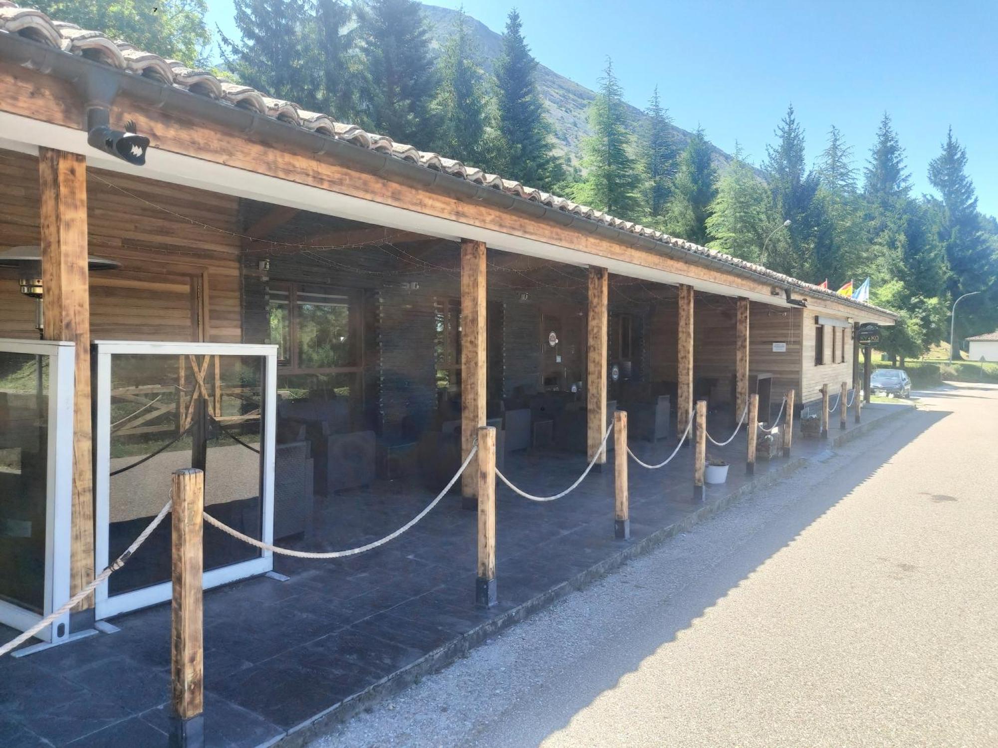 Kyomu Resort Velilla del Rio Carrion Exterior photo